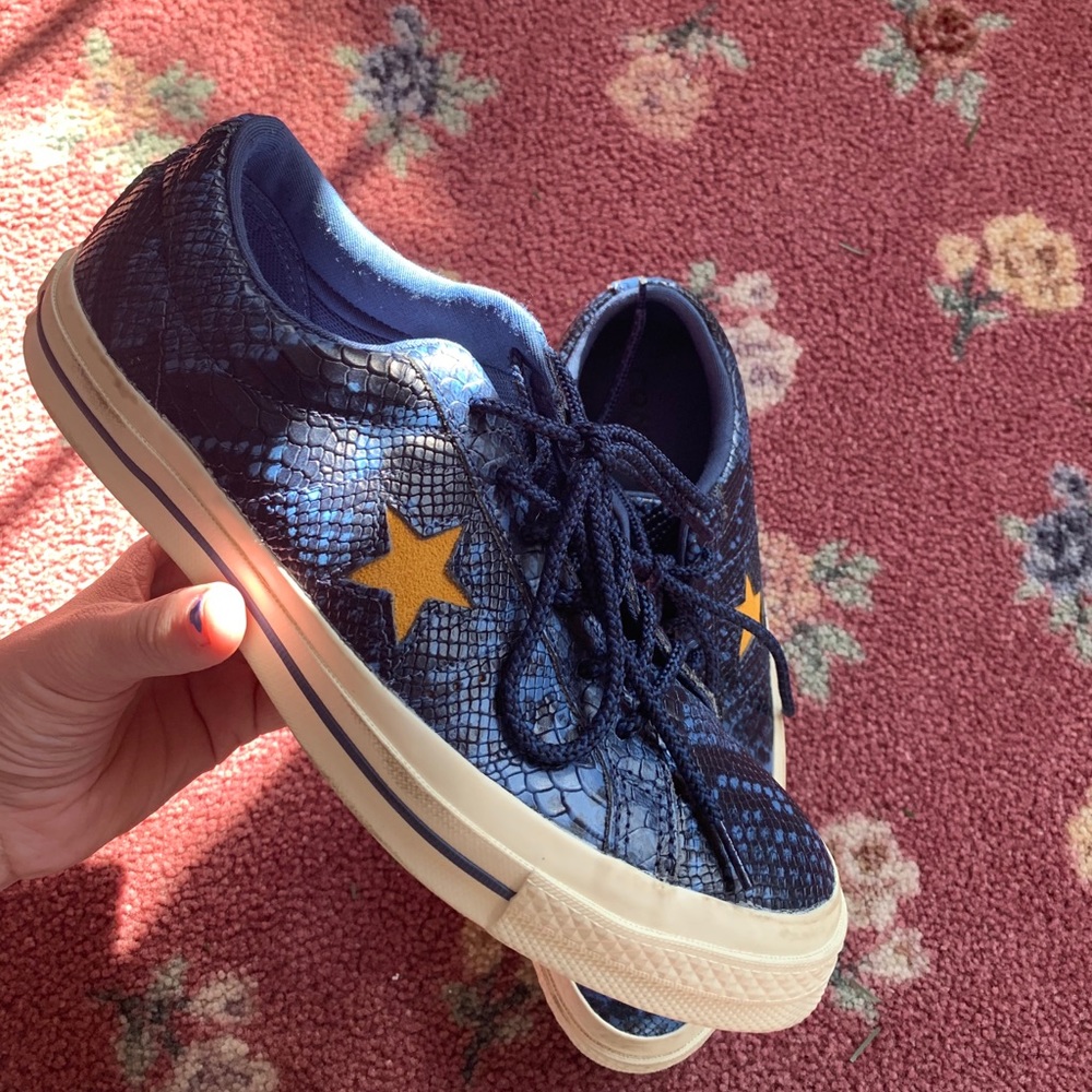 Converse